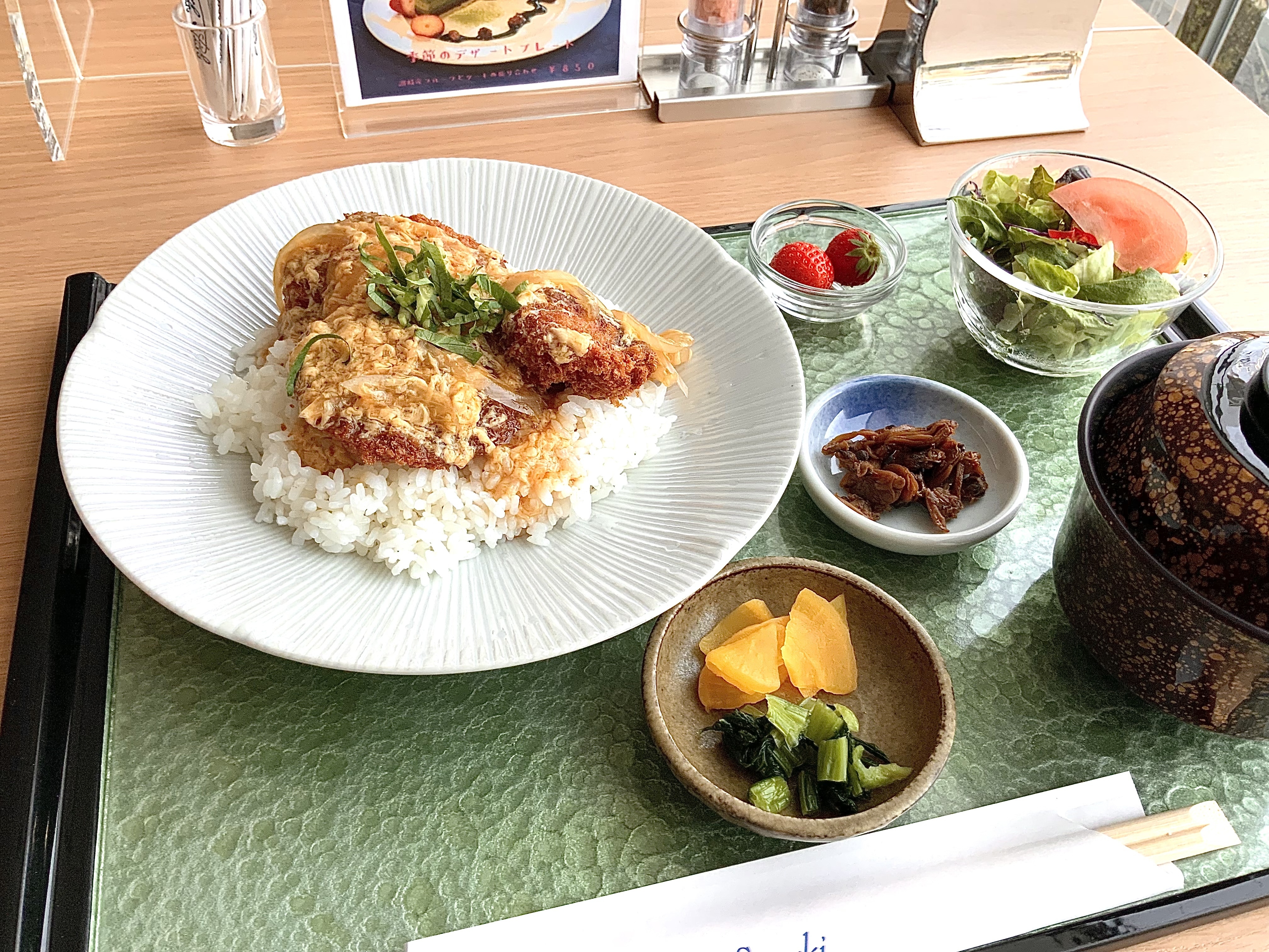 ヒレカツ丼