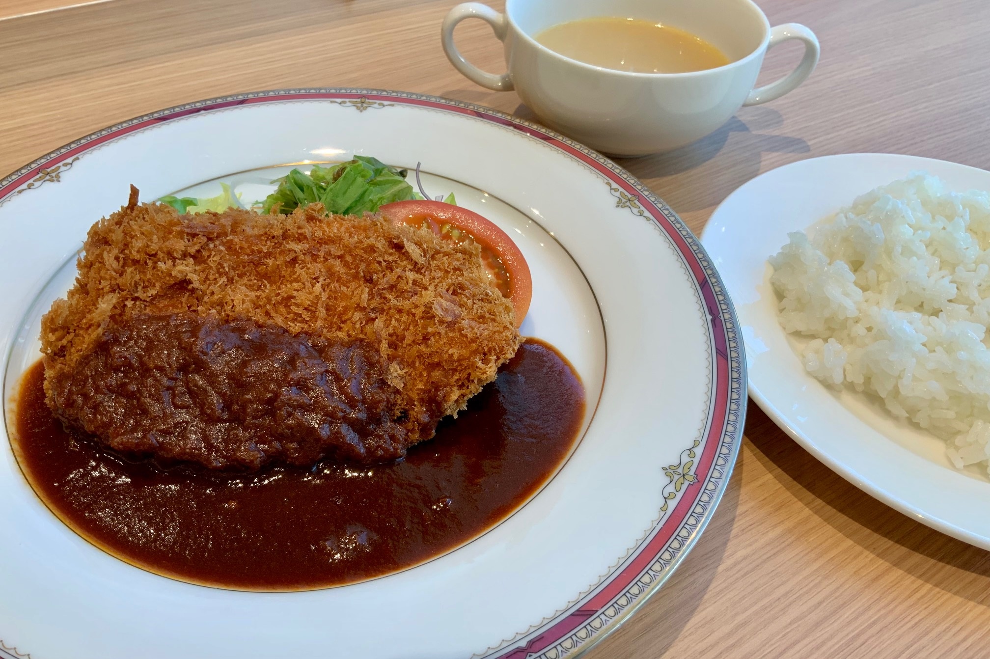 香川県産 若鶏のチキンカツ　デミグラスソース