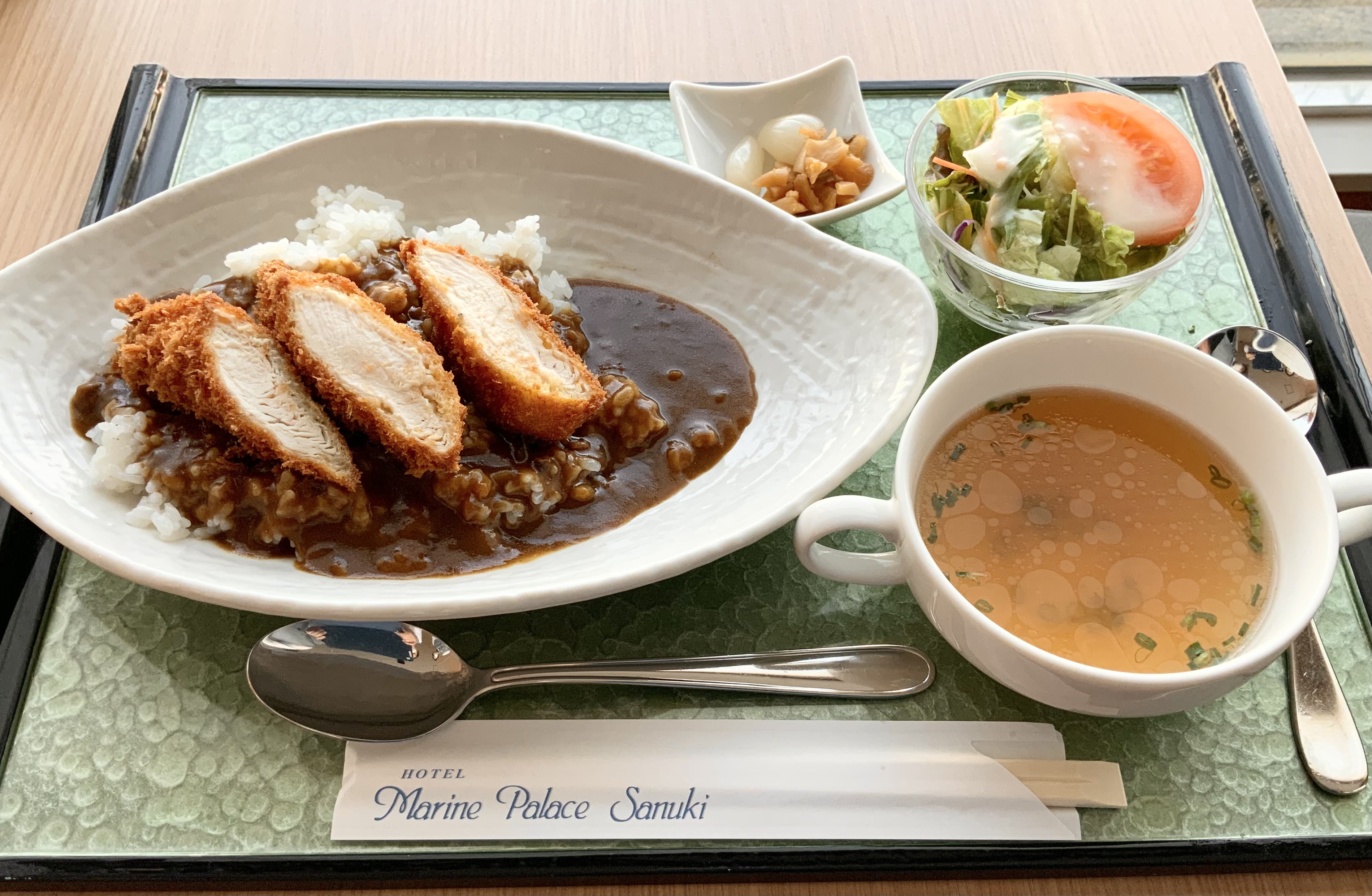 香川県産若鶏ササミカツカレー