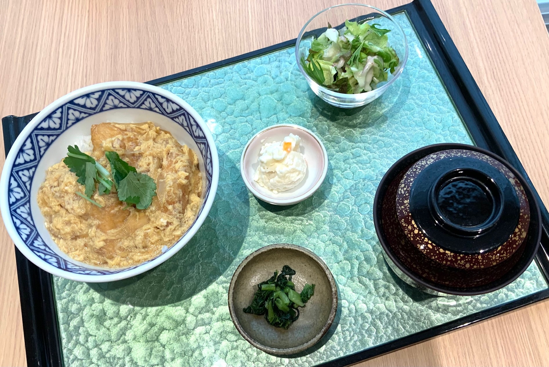 ★NEW★　三木産玉子親子丼