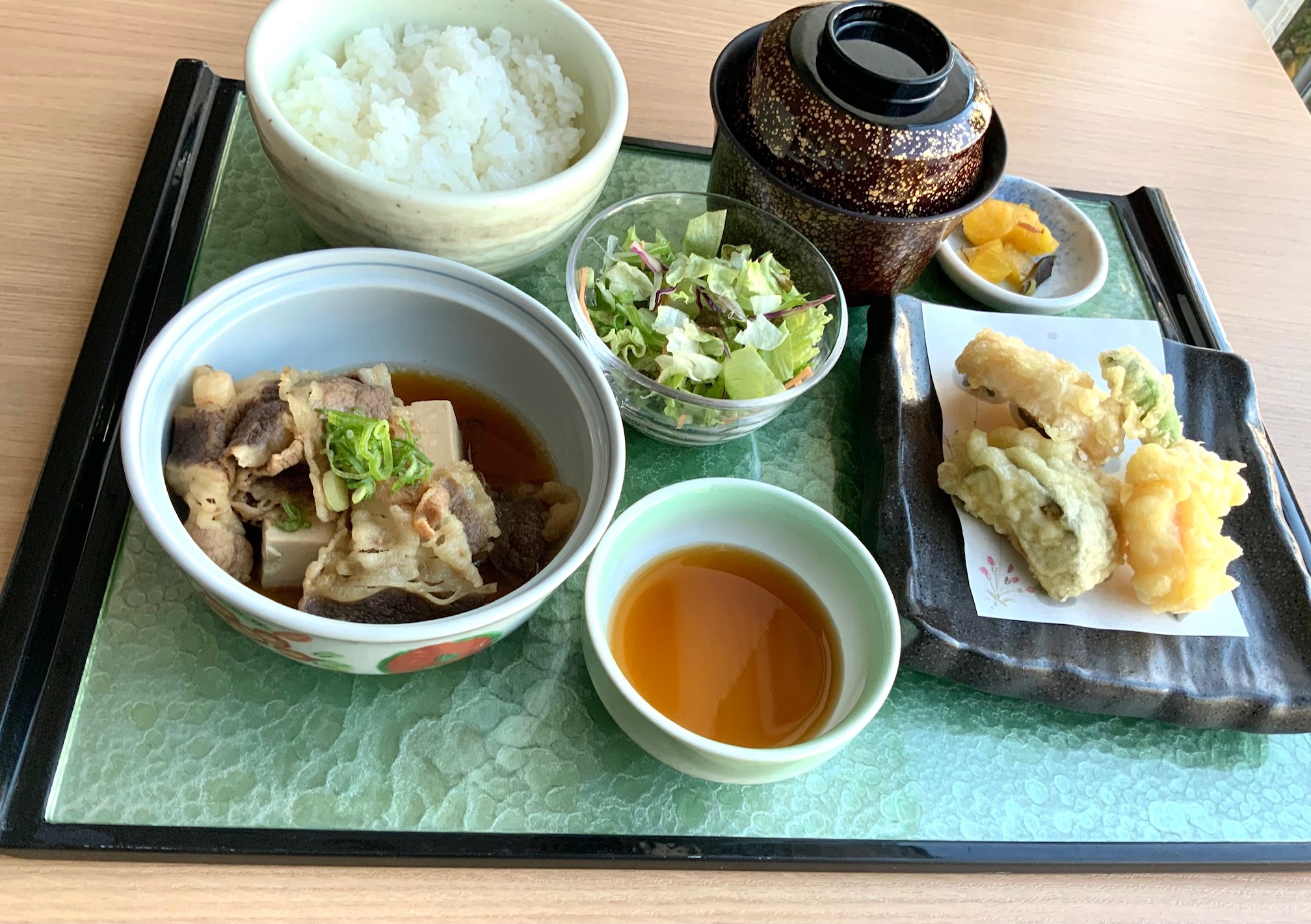 肉豆腐 海老と野菜の天婦羅