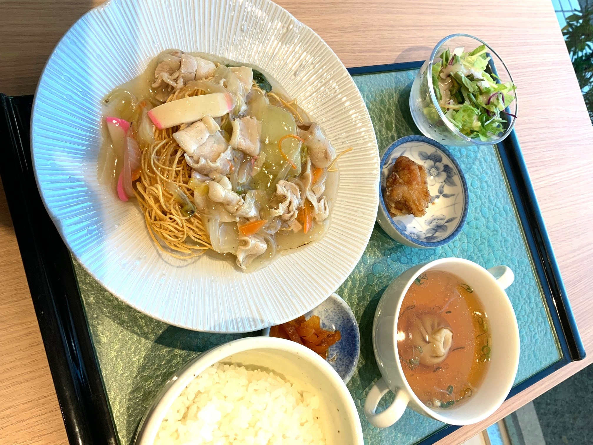 オリーブ豚の皿うどん（本場長崎直送麺）水餃子