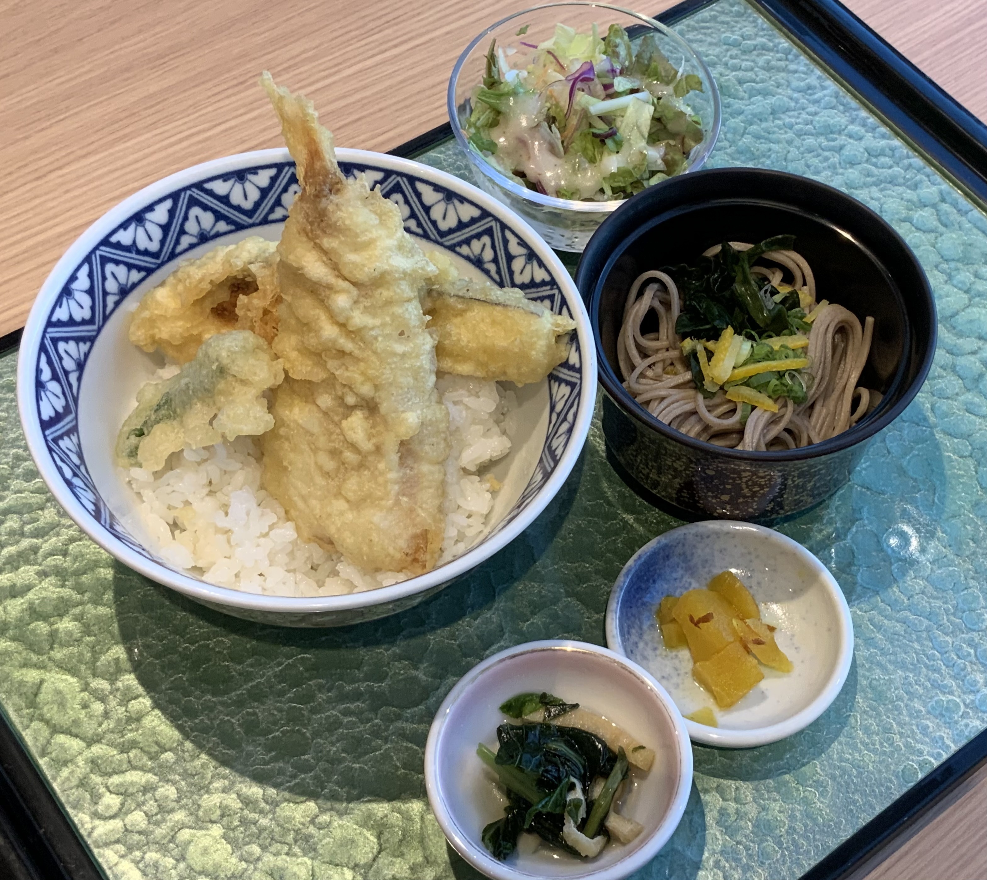 NEW　広島産牡蠣＆珍魚おじさん天丼　柚子そば